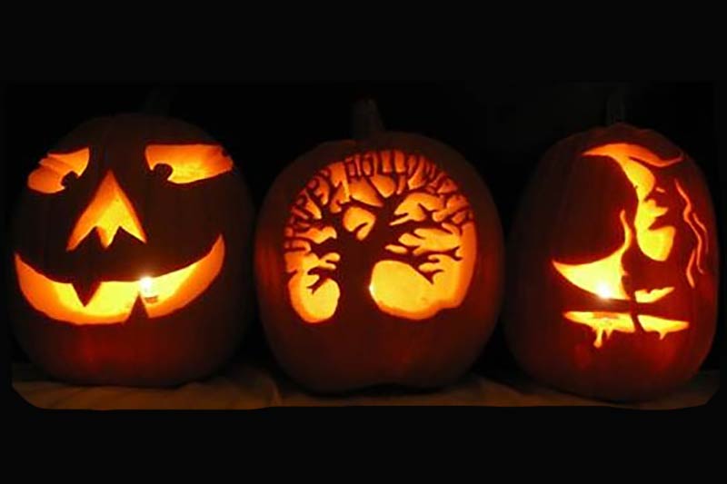 Carved+pumpkin+at+halloween